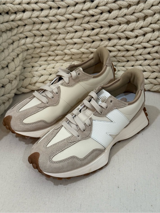 New Balance 327 Sneakers Timberwolf/Sea Salt main image 0